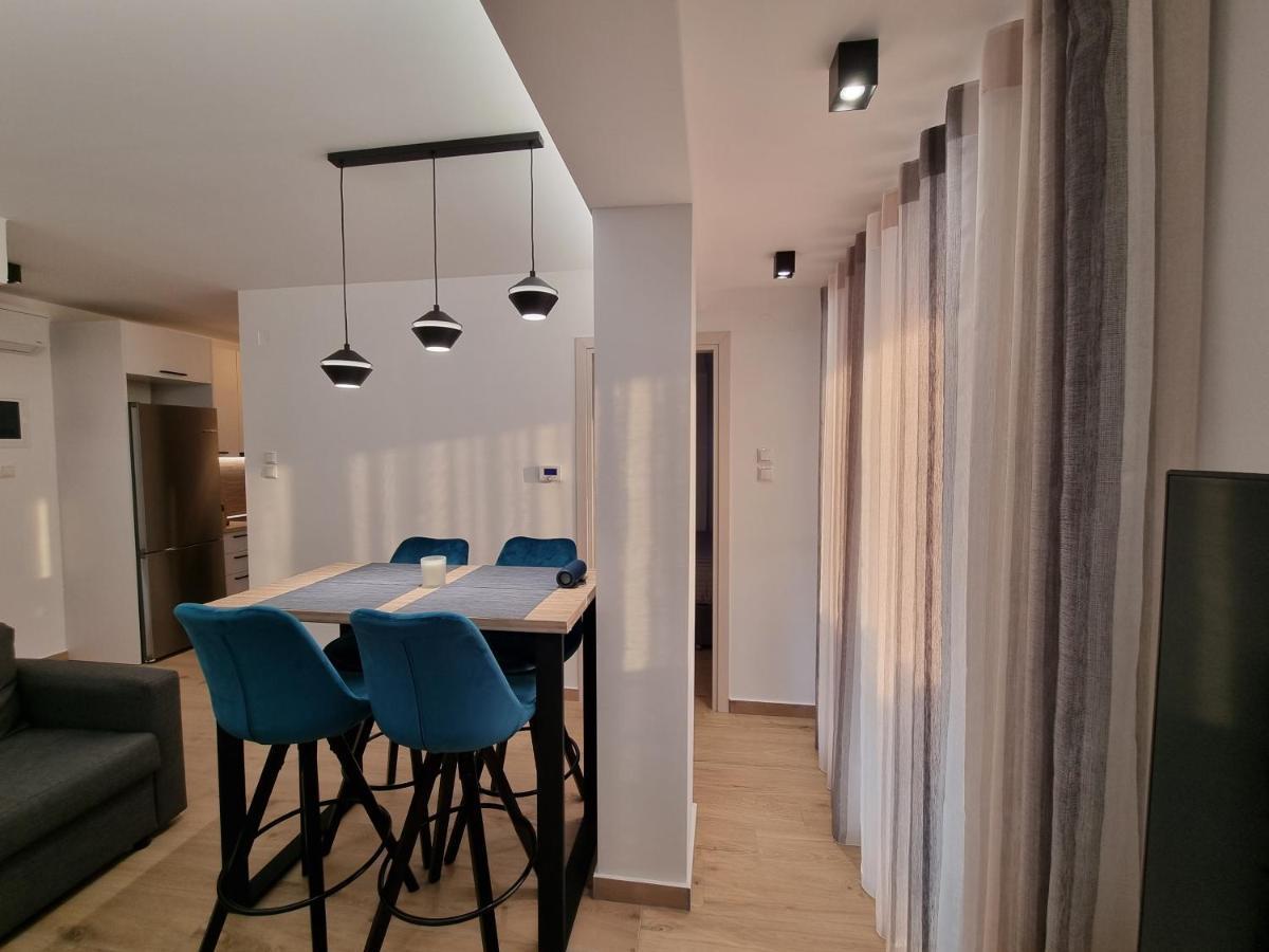 Larisa Hospitality I - Roof Top Apartment - With Free Parking Extérieur photo