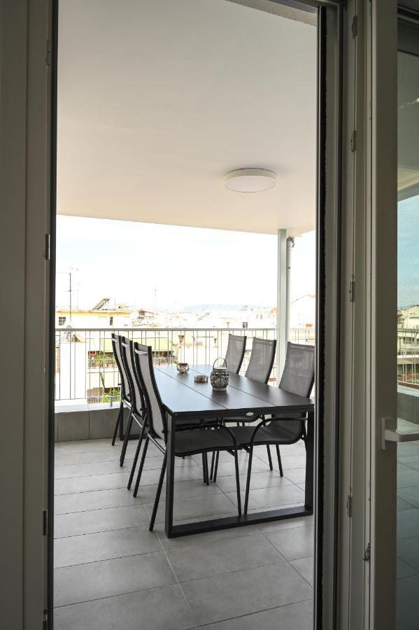 Larisa Hospitality I - Roof Top Apartment - With Free Parking Extérieur photo
