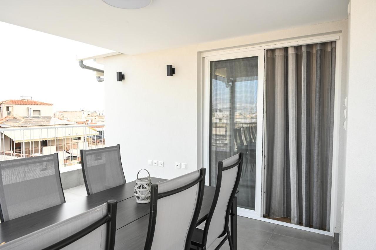 Larisa Hospitality I - Roof Top Apartment - With Free Parking Extérieur photo